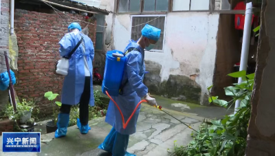 兴宁市党员干部集中开展爱国卫生运动