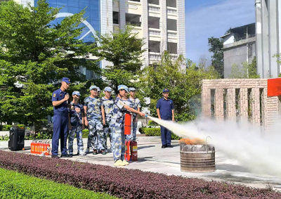 为师生送上消防安全“深体验”！平远消防开展消防安全“开学第一课”