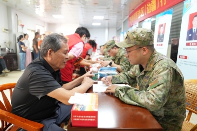南部战区总医院来梅开展“联勤军医老区行”义诊交流活动