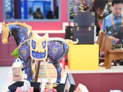 【央视快评】建设开放型世界经济 为构建人类命运共同体不断注入新动力