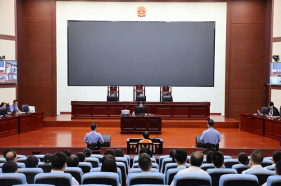 梅州市检察院对梅江区检察院开展听庭评议活动