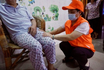 从“愁照护”到“有守护”！梅州市长护险实施两月惠及近百名失能人员 