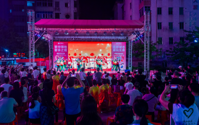 氛围浓厚！梅江区举办“红色旋律·歌唱祖国”文艺惠民暨双拥共建晚会