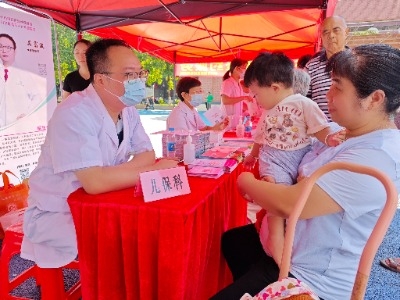 关注孕期营养，孕育健康未来！梅县区开展2025年预防出生缺陷日主题宣传活动