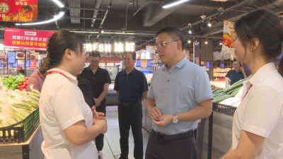 刘裕君率队检查疫情防控、安全生产及食品安全等工作 绷紧“安全弦” 织密“防护网” 确保“双节”平安祥和