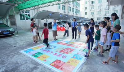 沉浸式、互动式体验！梅县区检察院开展“开学季”法治宣传活动