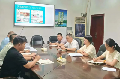 罗丽思率队到兴宁市联发纺织有限公司调研企业品牌建设情况