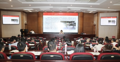 杨朝晖到市委党校作专题报告：凝心聚力推动梅州高质量发展