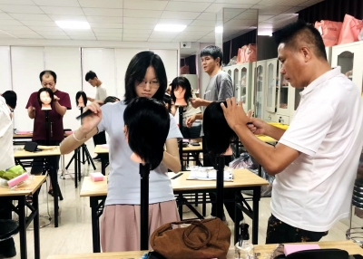 掌握技能就业创业！梅县区组织20名残疾学员参加理发技能培训