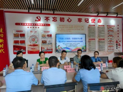 代表心系教育 情暖教师心田！梅江区人大代表江南团开展教师节走访慰问活动