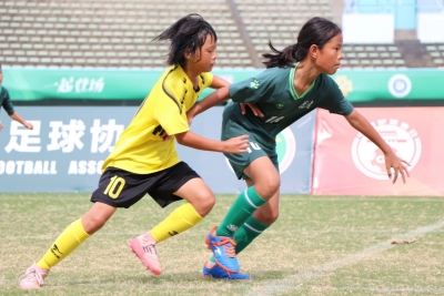 与足球共舞的女孩！记兴城中心小学“足球小将”刘梓欣