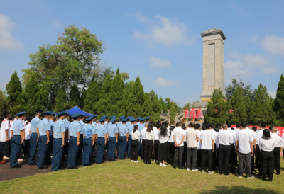 兴宁市举行2025年烈士公祭活动
