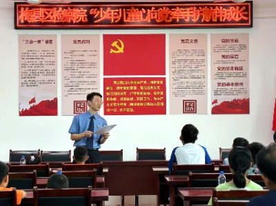 牵手护航伴成长！梅县区检察院在松口镇南上村开展关爱留守儿童活动