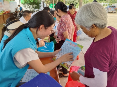 梅县区南口镇开展“践行村规民约 弘扬文明新风”宣传活动