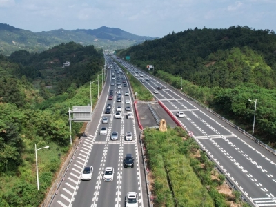 “双节”8天免费通行！揭博高速这份出行“避堵+服务”攻略请收好