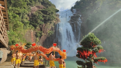 烧火龙、“天下第一刀”、打铁花...中秋国庆“双节”，梅州景区景点有“大活动”！
