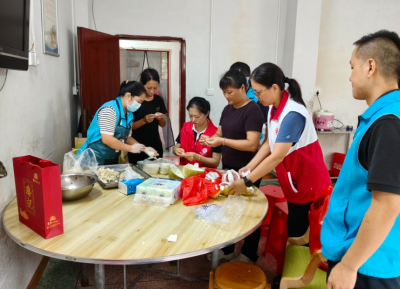 包饺子，听金曲…大埔县大麻镇社工站开展中秋敬老关怀活动