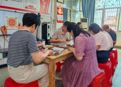 双节氛围浓！梅江区金山街道多形式社区活动点亮居民生活