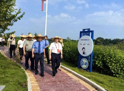 兴宁市人大常委会专题视察生态环境和资源保护检察工作