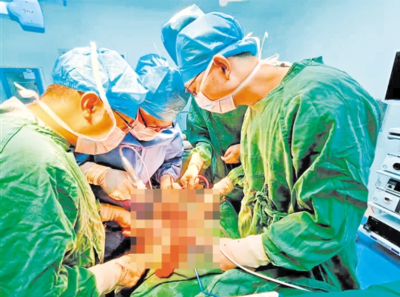 一男子肾外伤失血性休克！中山大学附属第三医院粤东医院创伤中心挽救患者生命