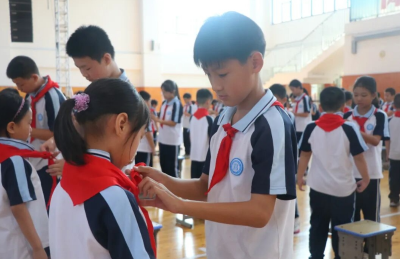 庆祝第76个少先队建队日！兴宁市以1个主题、N个环节，点燃少年强国复兴“引擎”