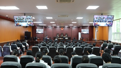 法槌敲响青春课堂！兴宁市齐昌中学师生旁听庭审