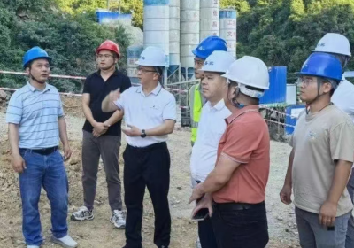 谢定雄率队督导检查国庆中秋节前安全生产、食品安全等工作