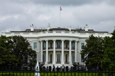 美参议院通过终止特朗普全面关税政策决议