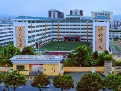 梅雁时光信箱 | 《青春，从未按下暂停键》（外两篇）