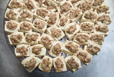 郭华群 | 梅城“熟食菜篮子”的时代变迁