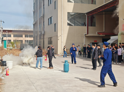 筑牢安全防线！梅州综保区开展企业消防安全应急演练