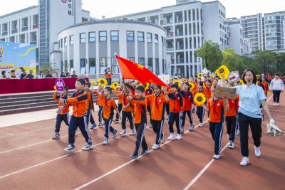 梅州日报小记者站学校相继举办校运会：悦享运动 快乐成长