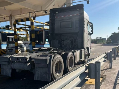 高速上“甩挂”逃费？当场追回！