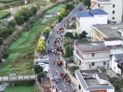 运动健儿黄文仪、韦愫怡打call：行走平远古道 感受红色力量