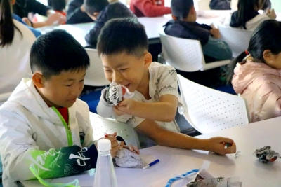 梅州高新技术产业园区职工书屋开展亲子活动