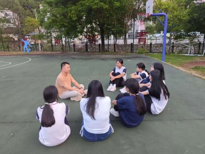 丰顺县潭山学校独辟蹊径推进荣辱观教育,为学生照亮前行的方向