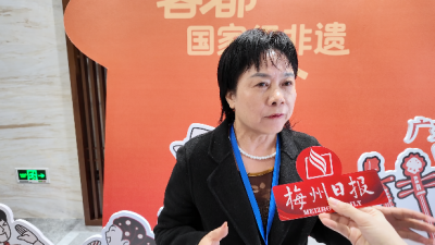 梅州V视丨梅州市客家天地酒业有限公司董事长、客家火炙黄酒非物质文化遗产代表性传承人黄淑辉：搭建客家桥梁 将客家产品推向海外市场