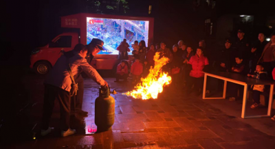 梅县区开展高层建筑灭火救援实战演练与消防安全宣传活动