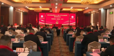 廖月芝为新的社会阶层人士宣讲党的二十届四中全会精神