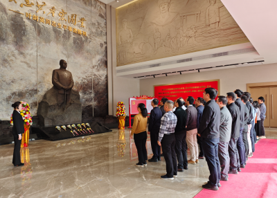 市委办公室开展主题党日活动：传承红色基因 助力“百千万工程”