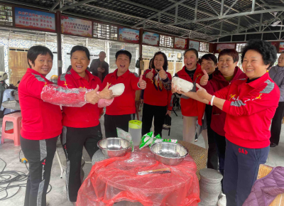 情暖冬至 喜包汤圆！今天下午，梅江区美景花园小区居民，可开心了
