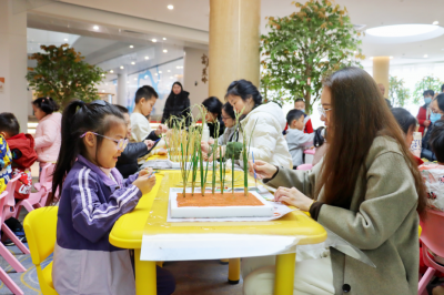 米香+书香！亲子共同探索 “一粒米”的旅程，这堂课太有趣→