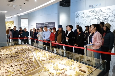 穿越时空品文脉！“嘉人有约·大客家诗歌周”活动走进梅州城市展览馆