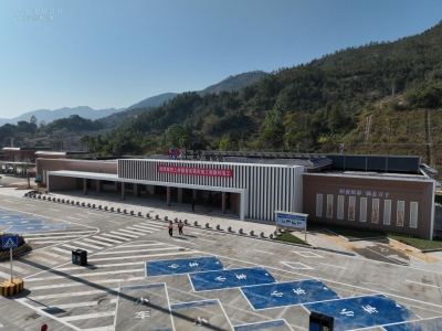 元旦将至，这份兴华、华陆高速出行指南请查收！