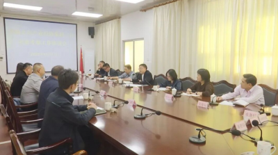 华纳文化产业投资集团考察团到蕉岭县开展交流合作