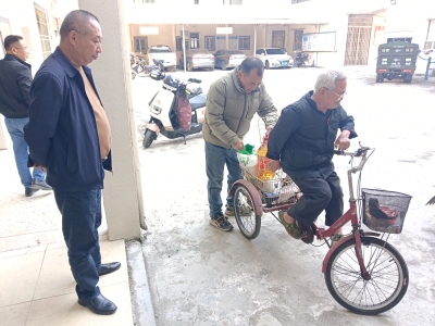 初心映九秩 爱心暖乡邻！丰顺县汤西镇老党员 捐物庆生践行使命