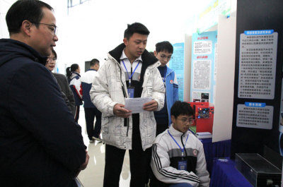 小小“科学家”们同台竞技！第41届梅州市青少年科技创新大赛终评活动举行