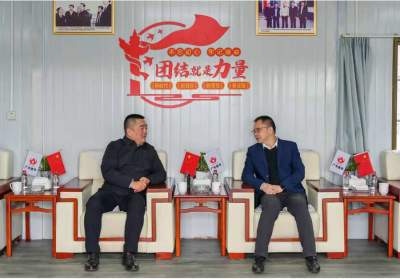 周小勇开展春节前走访慰问企业活动