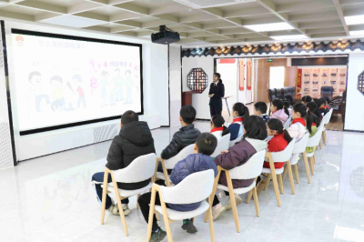 冬日虽寒，关爱却暖！兴宁市检察院联合多部门开展2026寒假儿童关爱服务活动