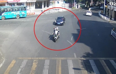 与时间赛跑！梅江公安极速护送高处坠落昏迷女孩就医